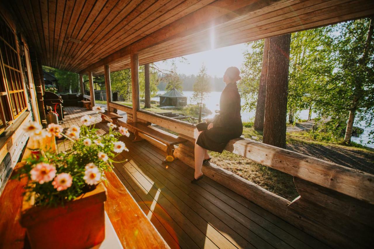 Revontuli Resort Glass Igloos Hankasalmi Bagian luar foto