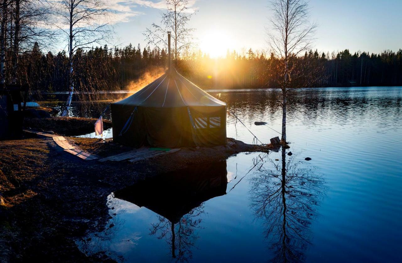 Revontuli Resort Glass Igloos Hankasalmi Bagian luar foto